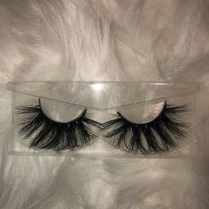 25MM MINK LASHES 😍